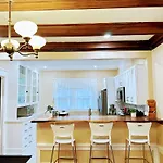 Linwood Paradise Home